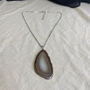 Agate Stone Slice Pendant Browns/White Tones Silver Tone Chain, Earth Tones